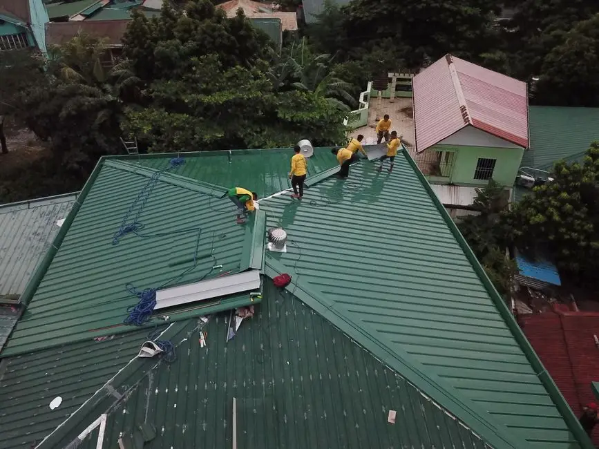 24/7 roofing service by Restorevia