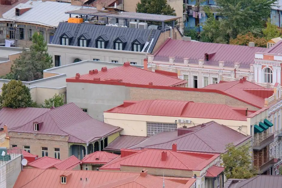 Metal Roof vs Asphalt Shingle Roof Cost in Blue Ash